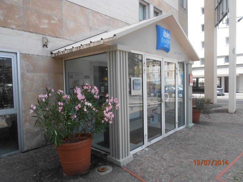 Ibis Budget Lyon Caluire Cite Internationale Εξωτερικό φωτογραφία